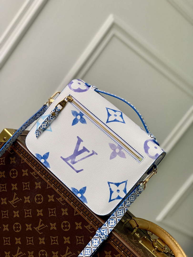 LV M23055 Louis Vuitton Pochette M¨¦tis MM Handbag Blue