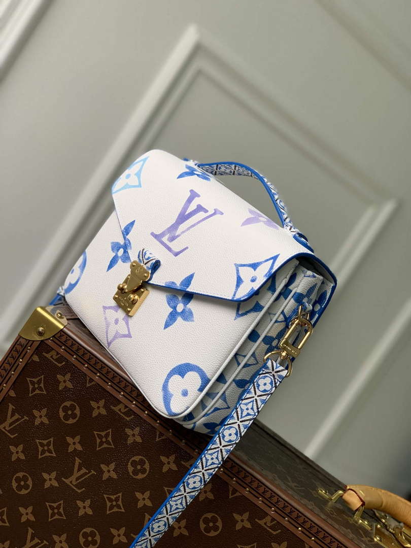 LV M23055 Louis Vuitton Pochette M¨¦tis MM Handbag Blue