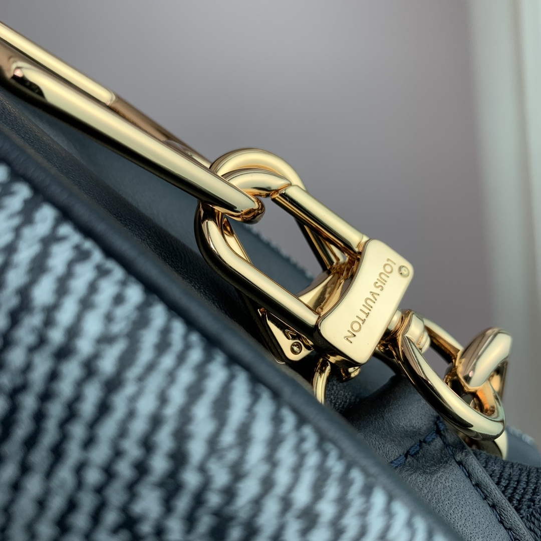 LV M23071 Louis Vuitton Coussin PM Bag Blue - Default Title - View 5