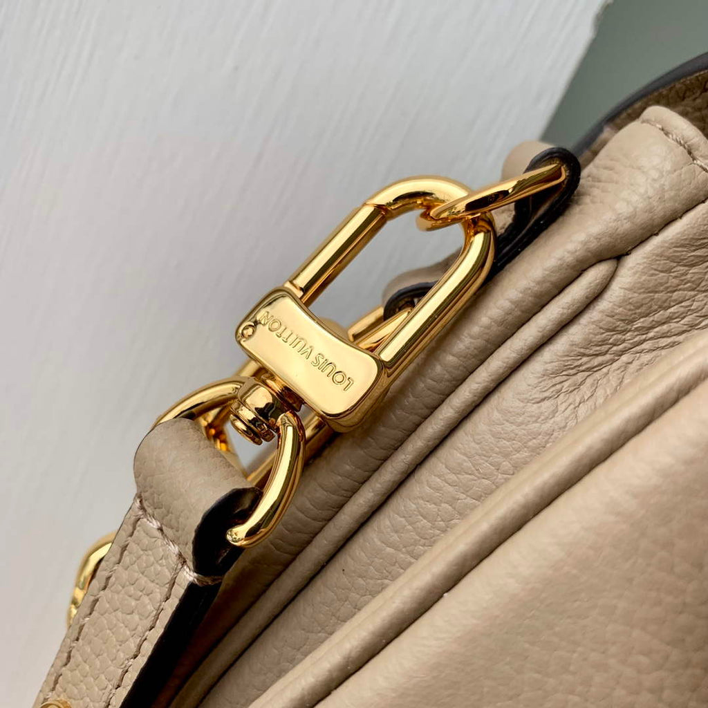 LV M23081 Louis Vuitton Pochette M¨¦tis East West Handbag