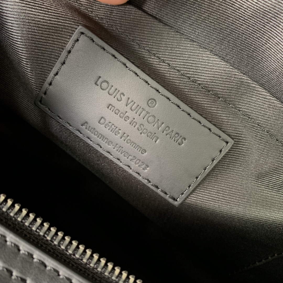 LV M23092 Louis Vuitton Soft Polochon Cross-body Bag Black - Default Title - View 9