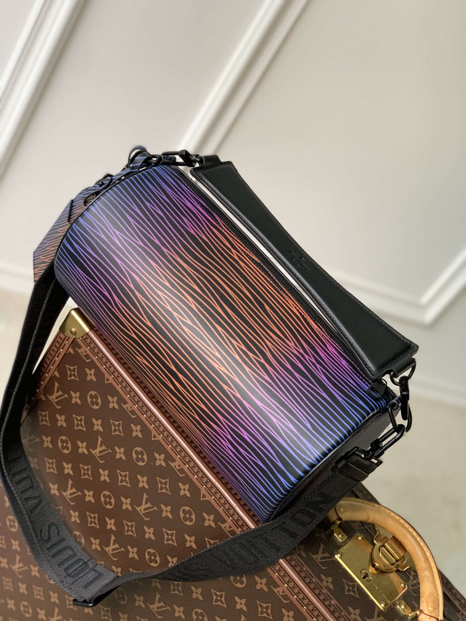 LV M23093 Louis Vuitton Soft Polochon Epi XL Leather Bag Gradient Electric Sun Multicolor - Default Title - View 1