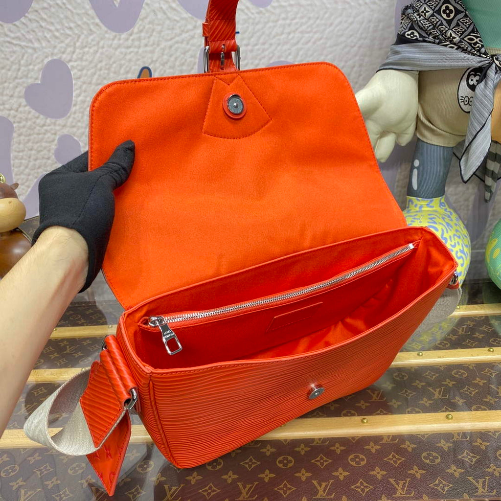 LV M23097 Louis Vuitton Montsouris Messenger Bag Orange