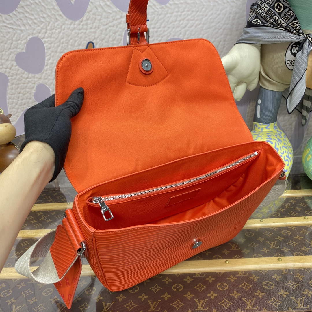 LV M23097 Louis Vuitton Montsouris Messenger Bag Orange - Default Title - View 9