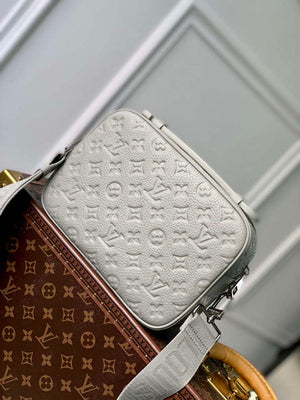 LV M23152 Louis Vuitton S-Lock Messenger Bag Mineral Gray - Default Title - View 3