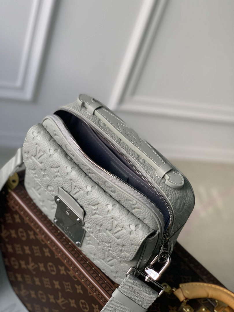 LV M23152 Louis Vuitton S-Lock Messenger Bag Mineral Gray - Default Title - View 8