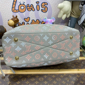 LV M23395 Louis Vuitton Bella Tote Bag Gray - Default Title - View 4