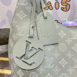 LV M23396 Louis Vuitton Carmel Hobo Bag Mahina Leather Gray - Default Title - View 5