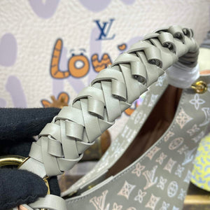 LV M23396 Louis Vuitton Carmel Hobo Bag Mahina Leather Gray - Default Title - View 6