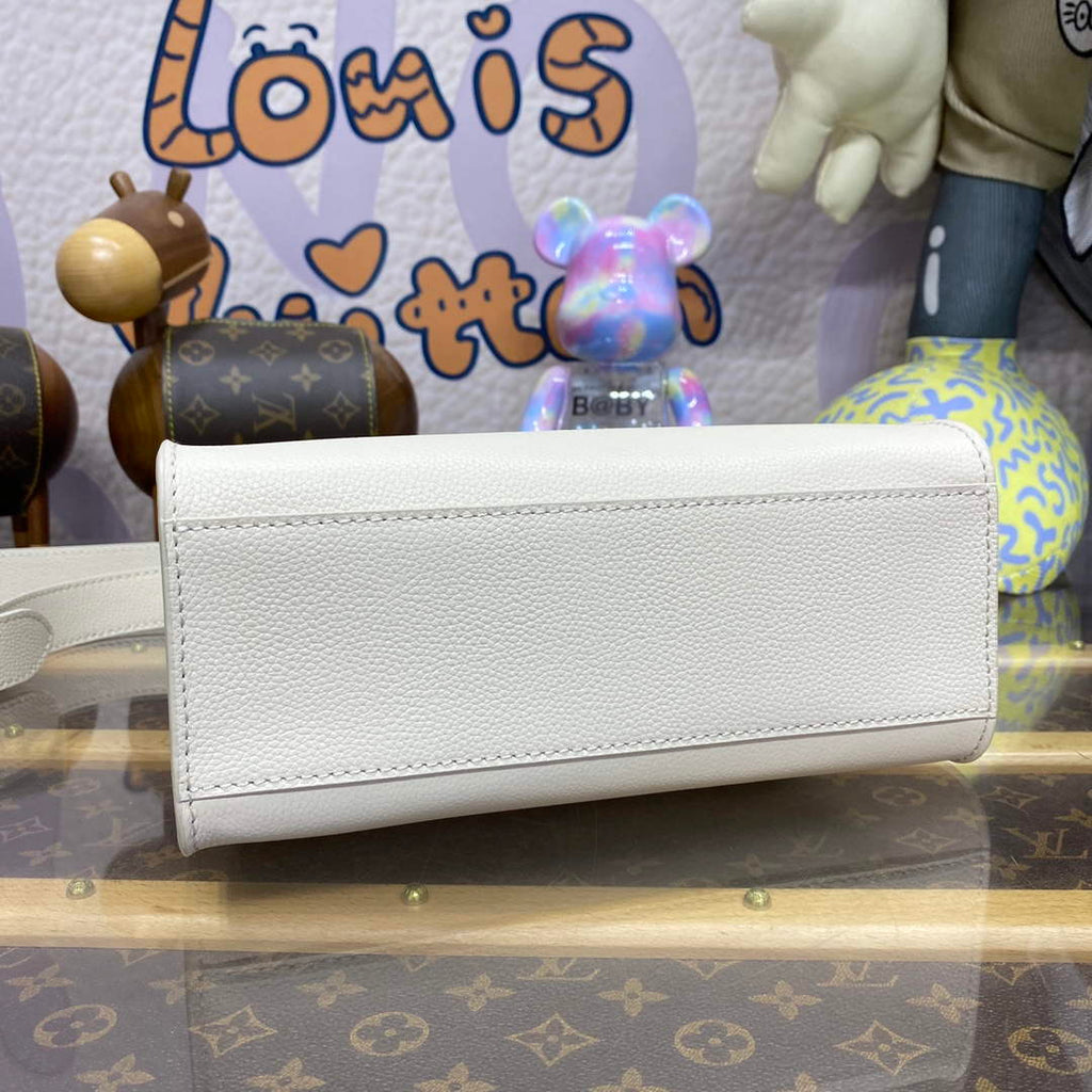 LV M23637 Louis Vuitton Lock & Go Handbag Quartz