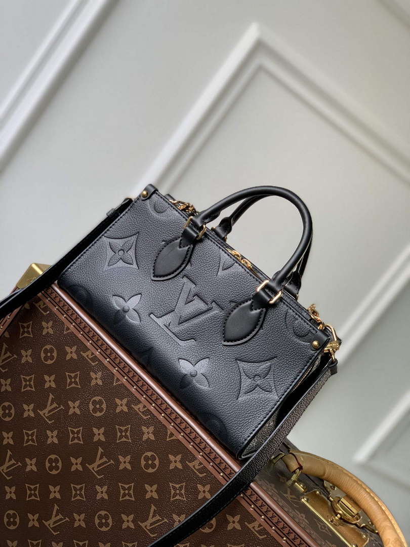LV M23640 Louis Vuitton OnTheGo East West Tote Bag Black - Default Title - View 4
