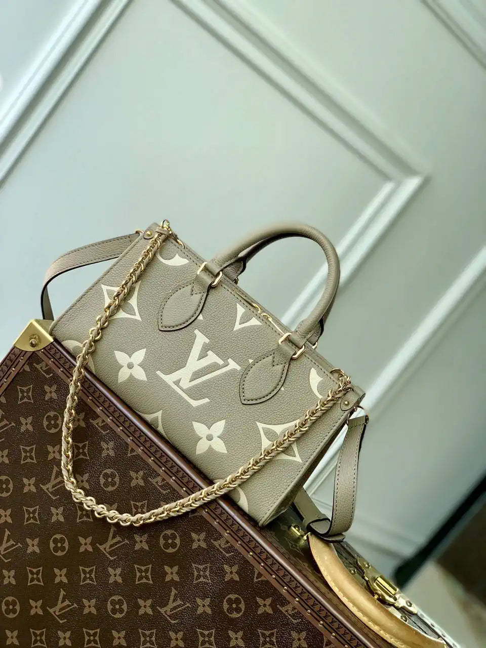 LV M23641 Louis Vuitton OnTheGo East West Tote Bag Bicolor Monogram Empreinte Leather