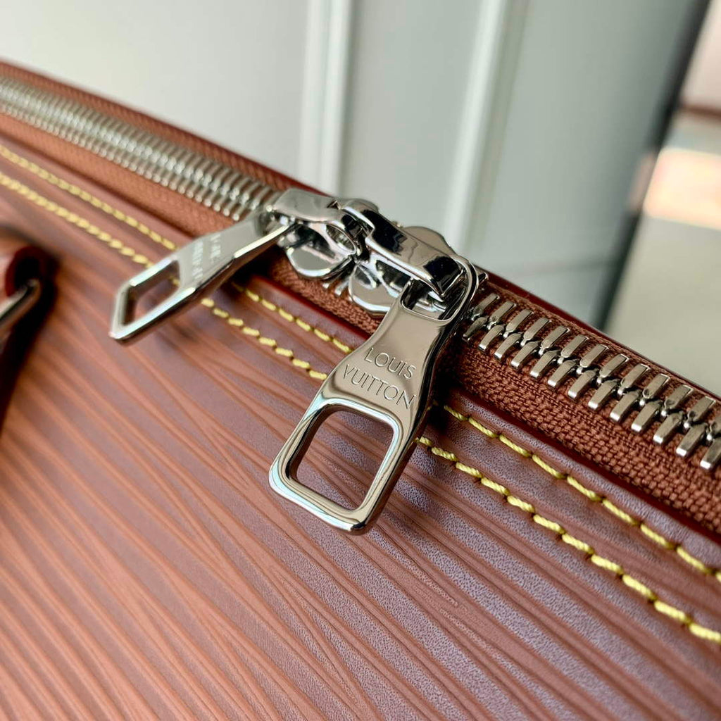 LV M23102 Louis Vuitton Alma Travel GM Bag Cognac