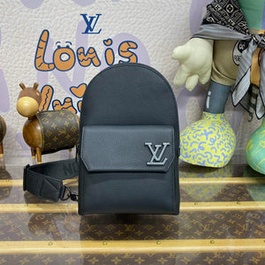 LV M23736 Louis Vuitton Pilot Slingbag Black - Default Title - View 1