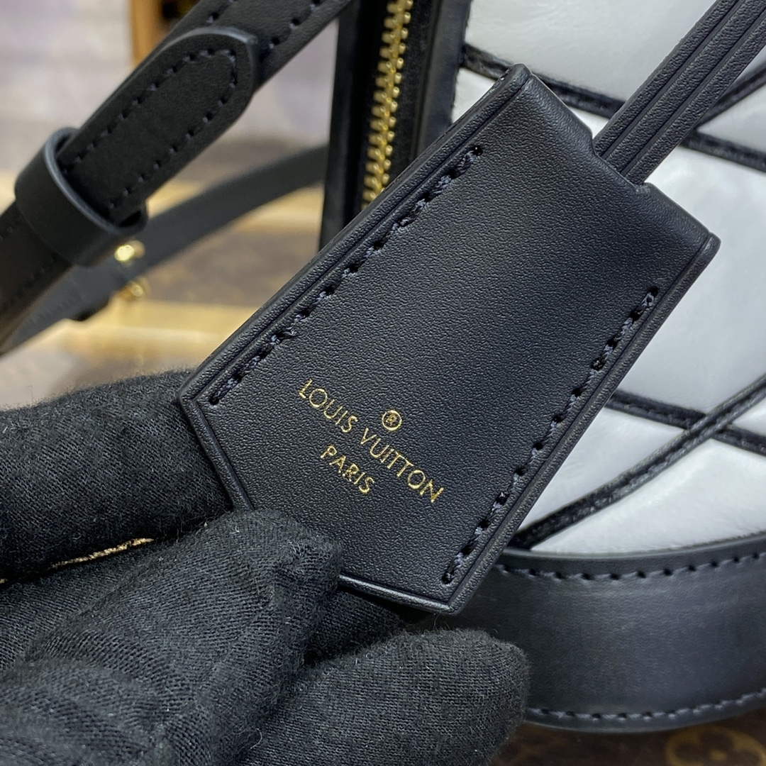 LV M23761 Louis Vuitton Alma BB Bag Black/White