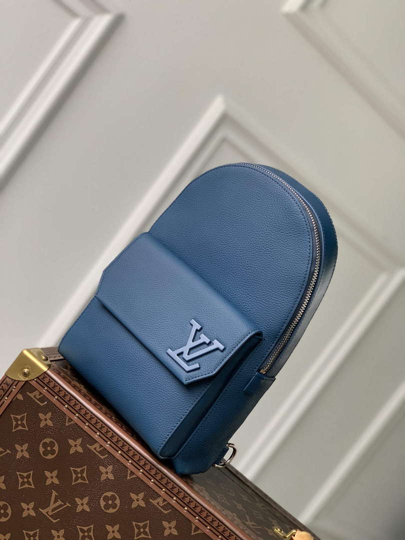 LV M23765 Louis Vuitton Pilot Slingbag Blue - Default Title - View 1
