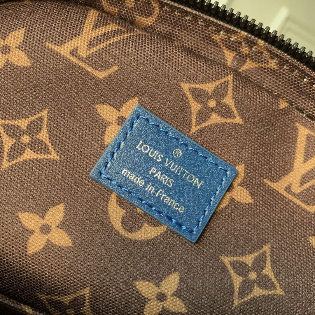 LV M23782 Louis Vuitton Avenue Slingbag NM Atlantic Blue - Default Title - View 9