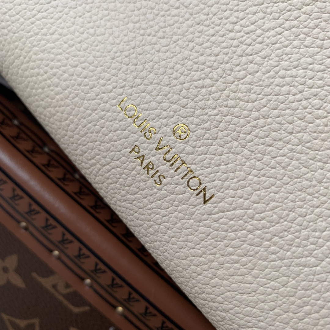 LV M23915 Louis Vuitton Side Trunk PM Bag Chalk