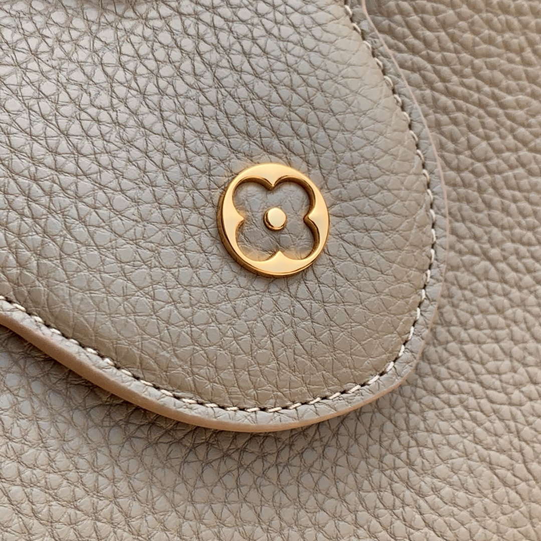 LV M23944 Louis Vuitton Capucines BB Jewelily Handbag Quartz - Default Title - View 5