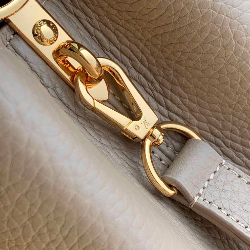 LV M23944 Louis Vuitton Capucines MM Jewelily Handbag Quartz