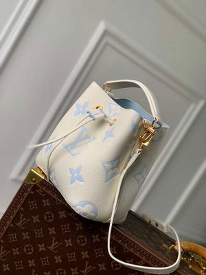 LV M24048 Louis Vuitton N¨¦oNo¨¦ BB Bucket Bag Latte White Blue - Default Title - View 3