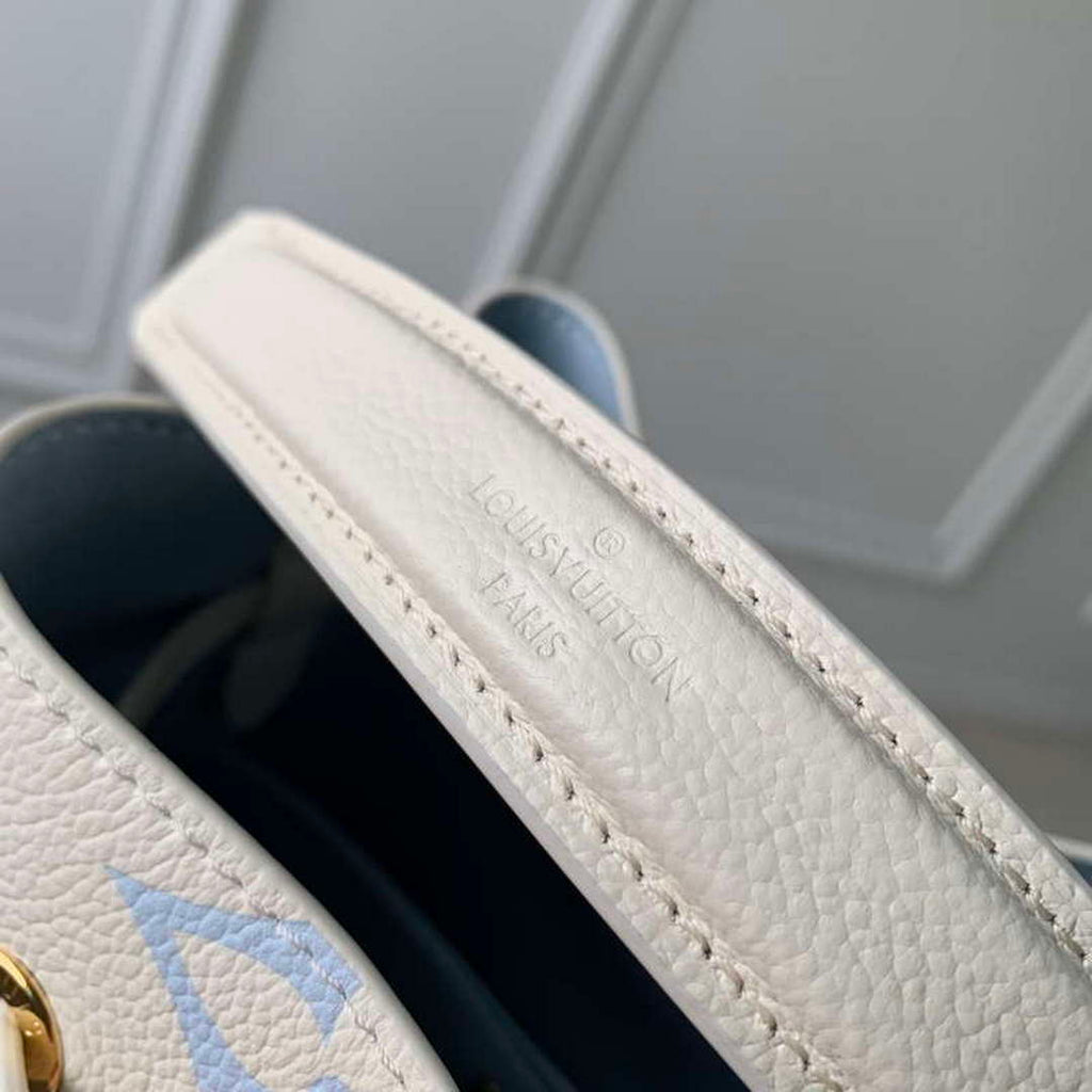 LV M24048 Louis Vuitton N¨¦oNo¨¦ BB Bucket Bag Latte White Blue