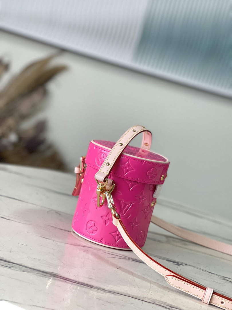 LV M24102 Louis Vuitton Astor Monogram Vernis Bag Neon Pink