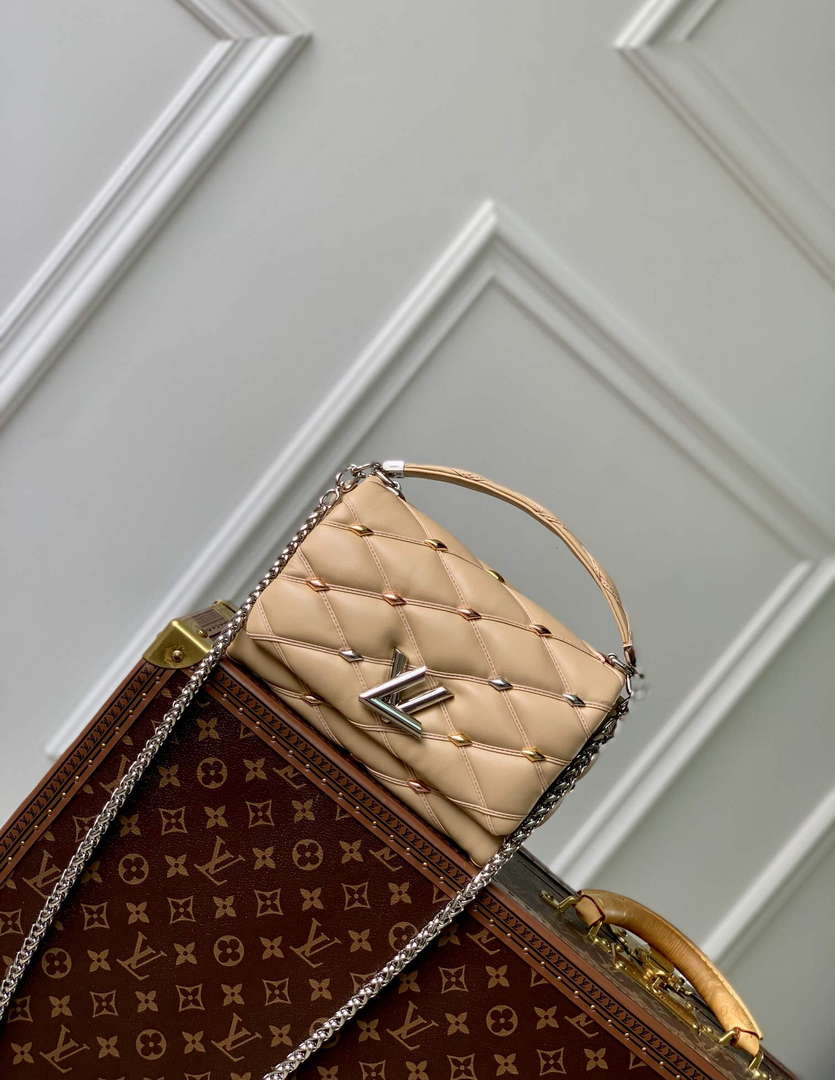 LV M24151 Louis Vuitton GO-14 MM Handbag Beige - Default Title - View 1