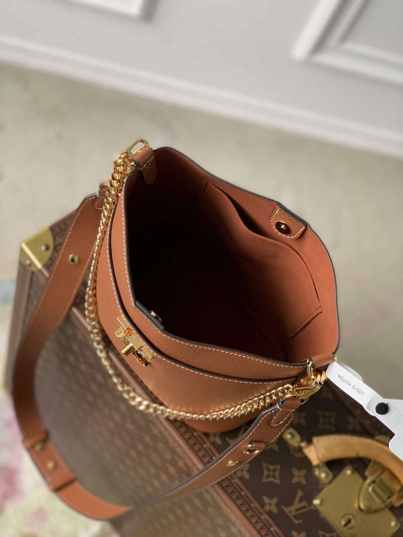 LV M24165 Louis Vuitton Lock and Walk Bucket Bag Cognac Brown - Default Title - View 9