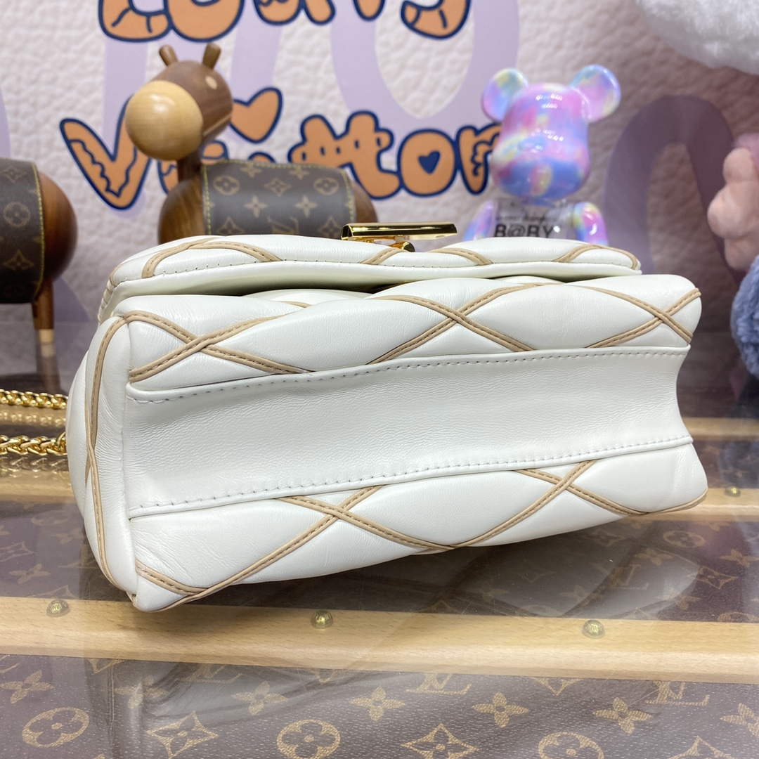 LV M24186 Louis Vuitton GO-14 MM Bag Off-white - Default Title - View 4
