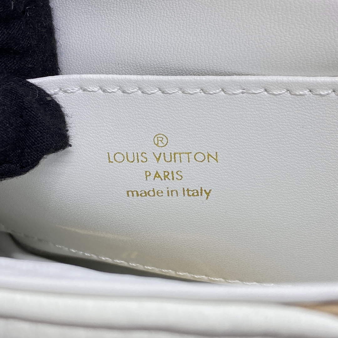 LV M24186 Louis Vuitton GO-14 MM Bag Off-white - Default Title - View 8