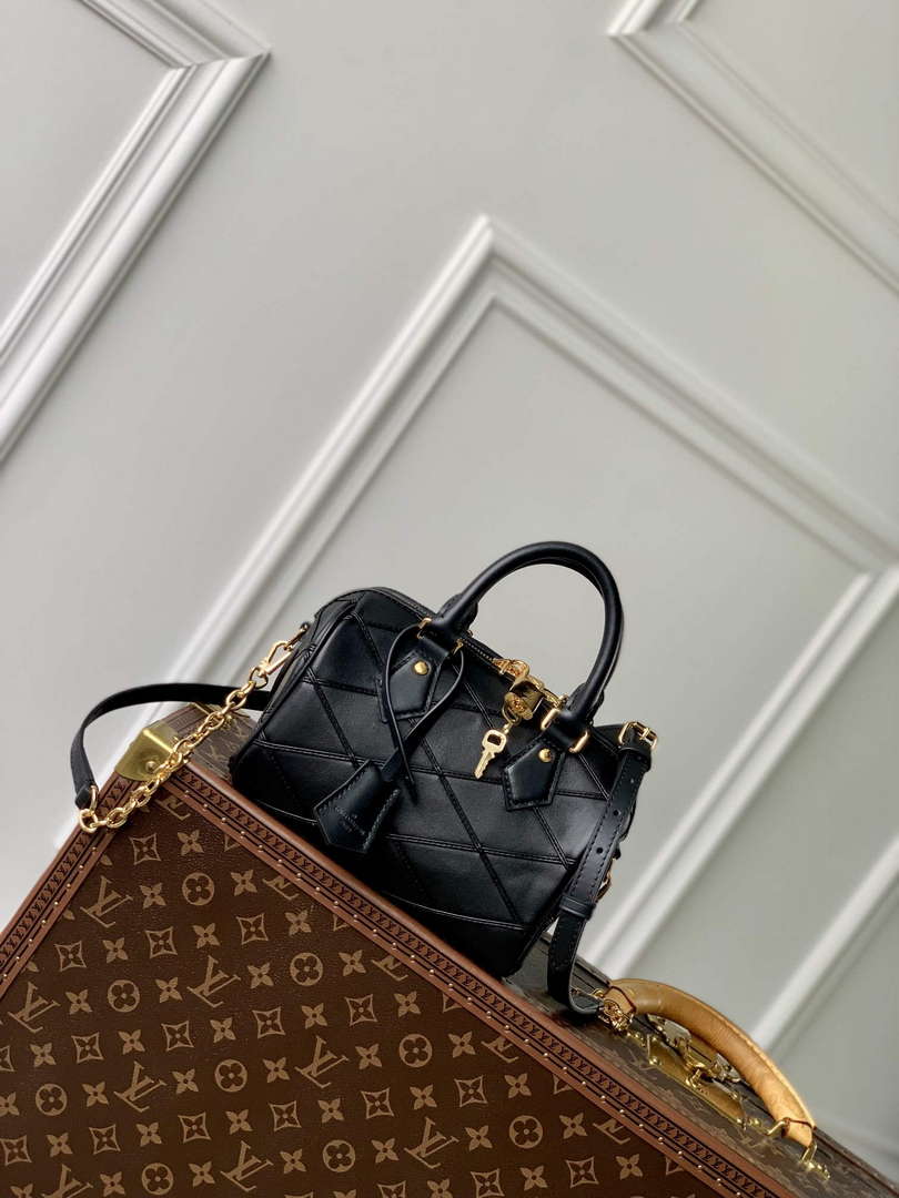 LV M24261 Louis Vuitton Speedy Bandouliere 20 Handbag Black