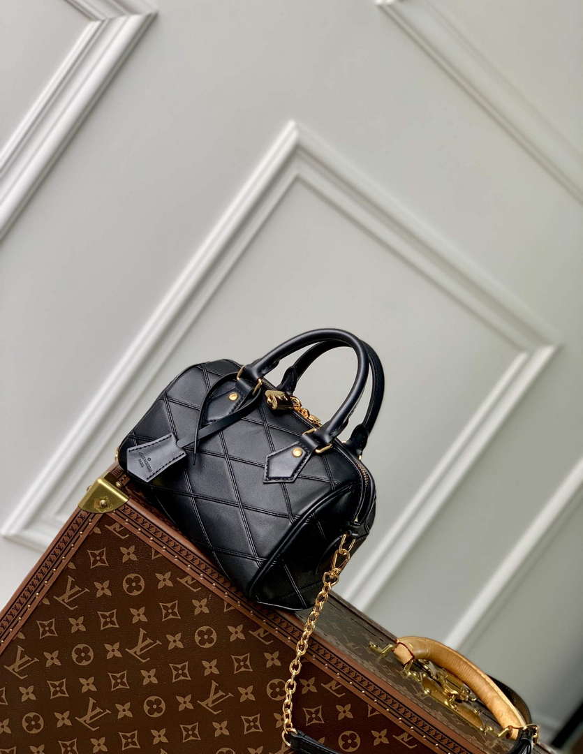 LV M24261 Louis Vuitton Speedy Bandouliere 20 Handbag Black