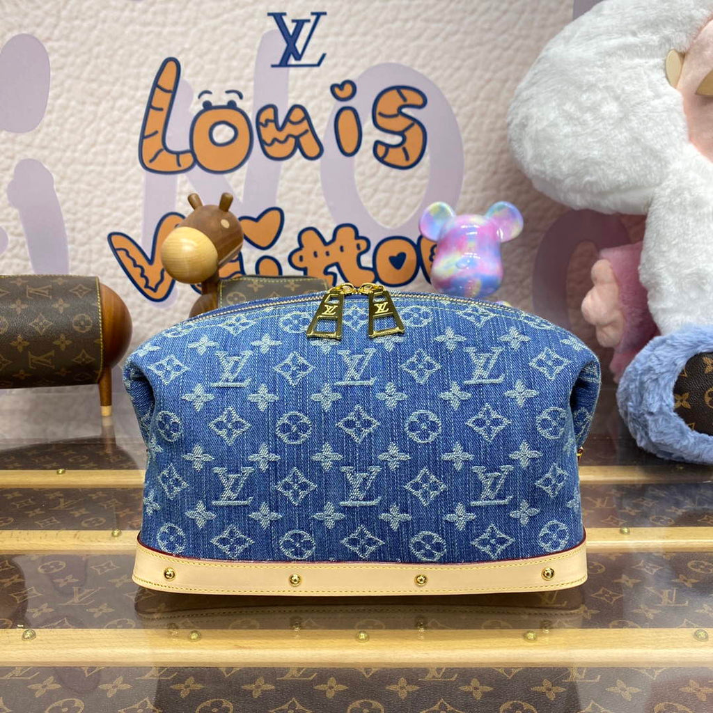 LV M24317 Louis Vuitton Pochette Cosm¨¦tique GM Blue