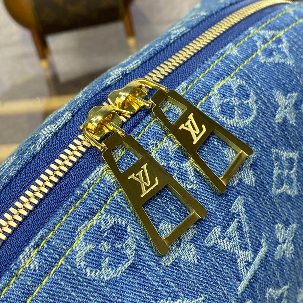 LV M24317 Louis Vuitton Pochette Cosm¨¦tique GM Blue