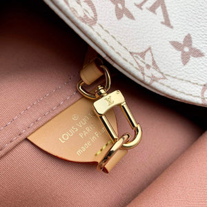 LV M24409 Louis Vuitton Atlantis GM Bag White - Default Title - View 7