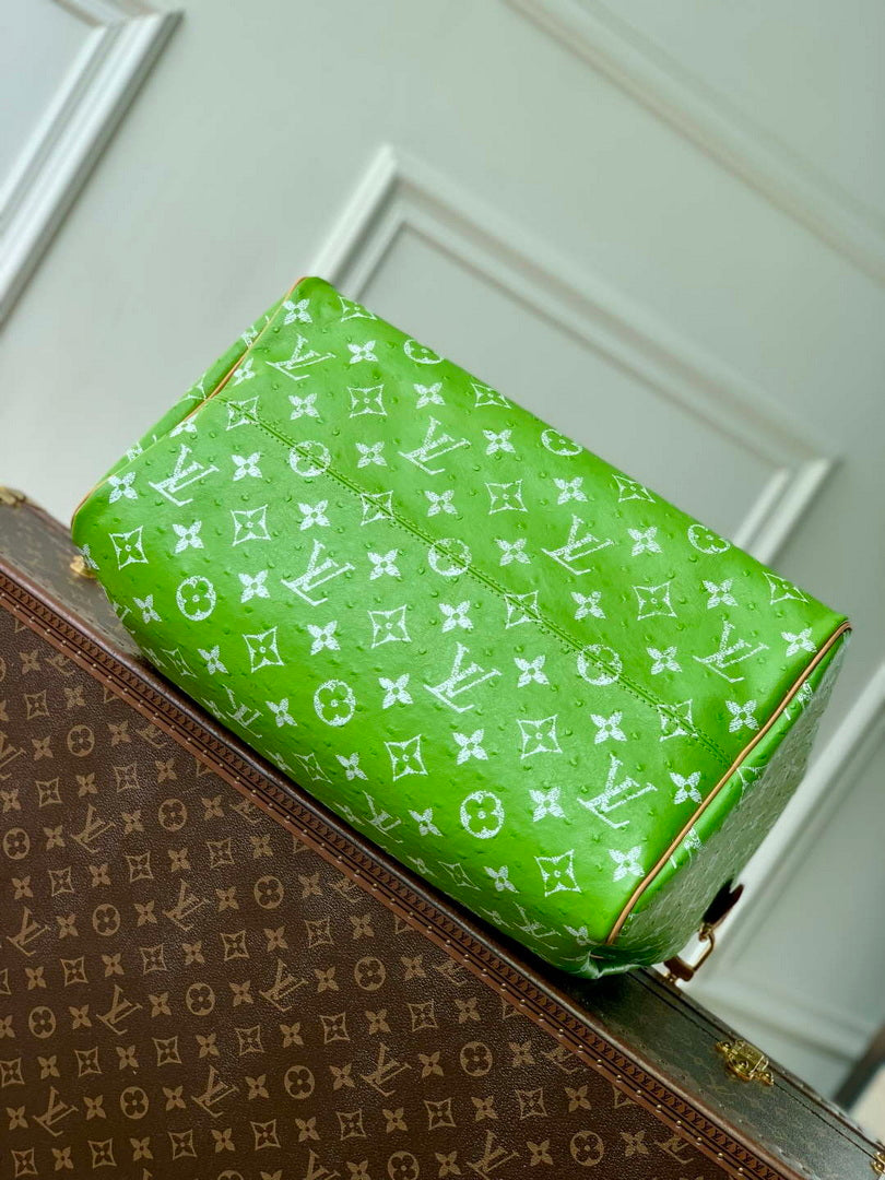 LV M24417 Louis Vuitton Speedy P9 Bandouliere 40 Bag Green Ostrich Pattern
