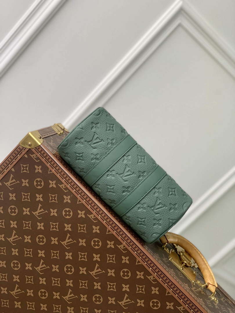 LV M24432 Louis Vuitton Keepall Bandouliere 25 Bag Forest Green - Default Title - View 4