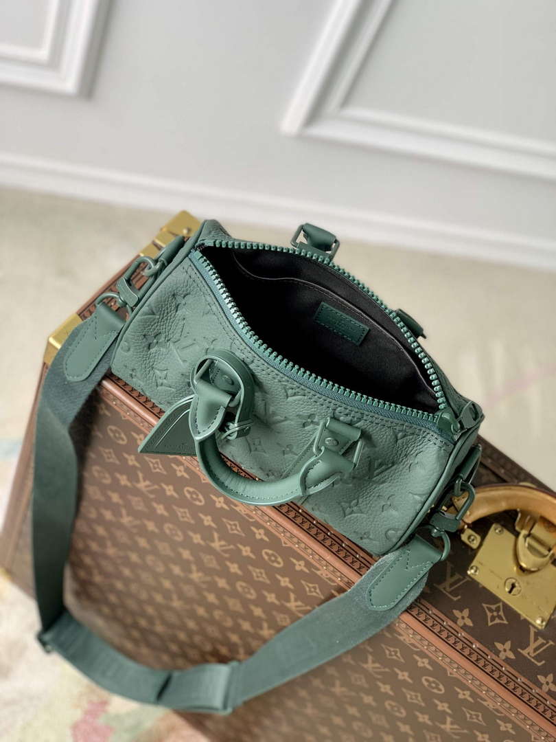 LV M24432 Louis Vuitton Keepall Bandouliere 25 Bag Forest Green
