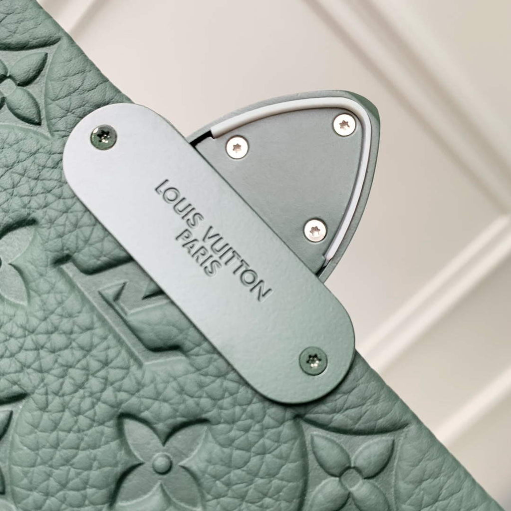 LV M24439 Louis Vuitton S-Cape Messenger Bag Forest Green