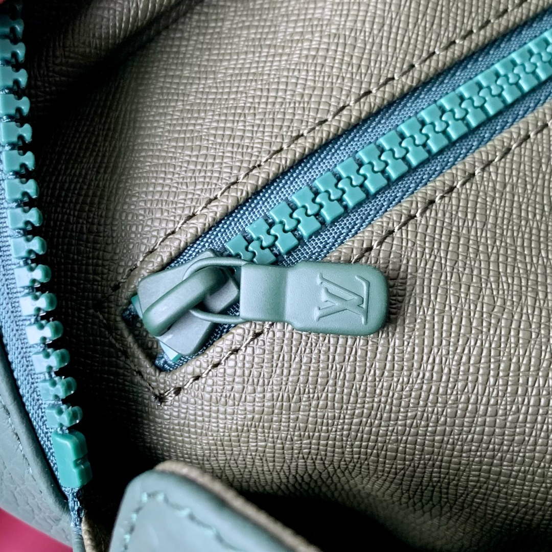 LV M24442 Louis Vuitton Dopp Kit Bag Forest Green
