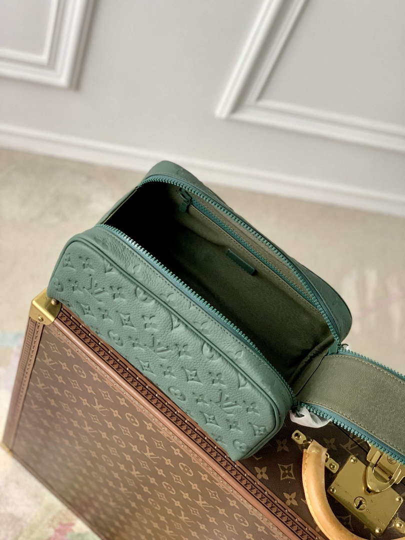 LV M24442 Louis Vuitton Dopp Kit Bag Forest Green