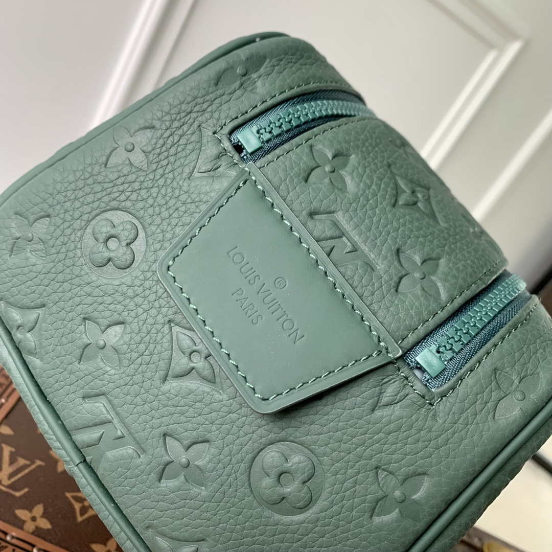LV M24442 Louis Vuitton Locker Dopp Kit Monogram Taurillon Green - Default Title - View 5