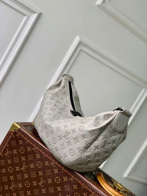 LV M24468 Louis Vuitton Hobo Hamac Bag Sand - Default Title - View 2