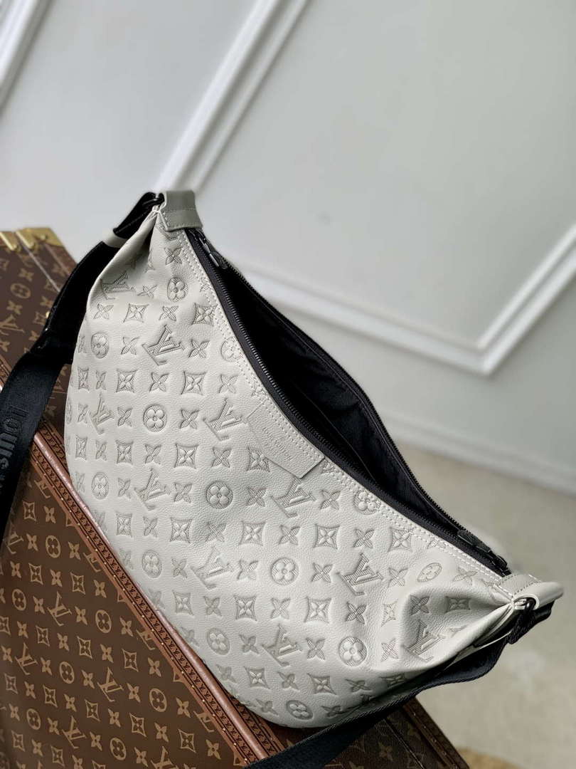 LV M24468 Louis Vuitton Hobo Hamac Bag Sand - Default Title - View 9