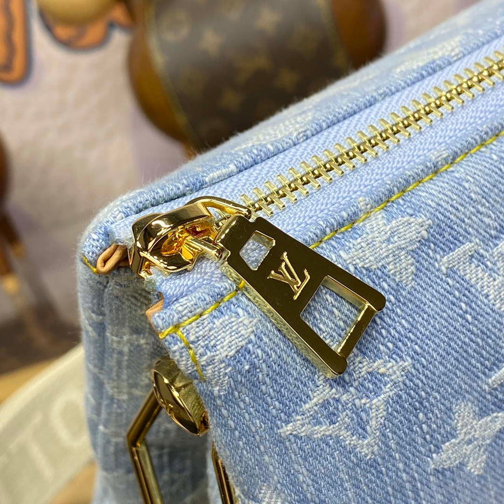 LV M24564 Louis Vuitton Coussin PM Handbag lambskin Light Blue