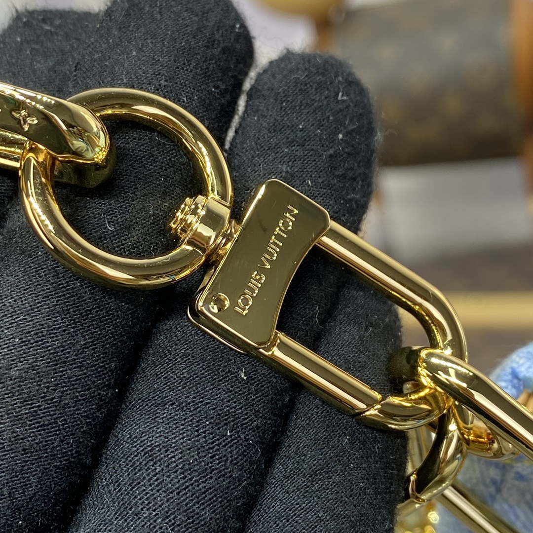 LV M24564 Louis Vuitton Coussin PM Handbag lambskin Light Blue - Default Title - View 7