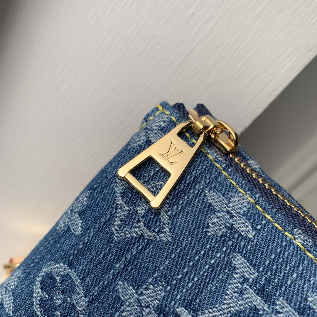 LV M24564 Louis Vuitton Coussin PM Handbag lambskin Navy Blue - Default Title - View 5