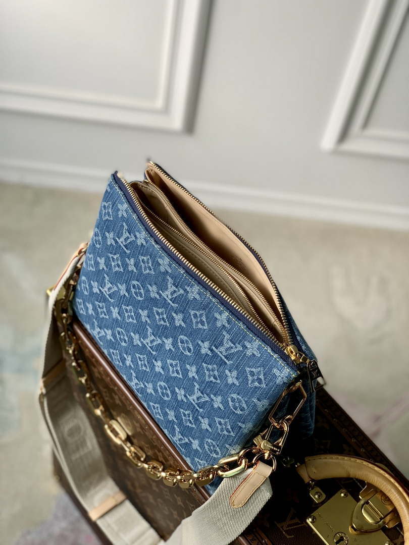 LV M24564 Louis Vuitton Coussin PM Handbag lambskin Navy Blue