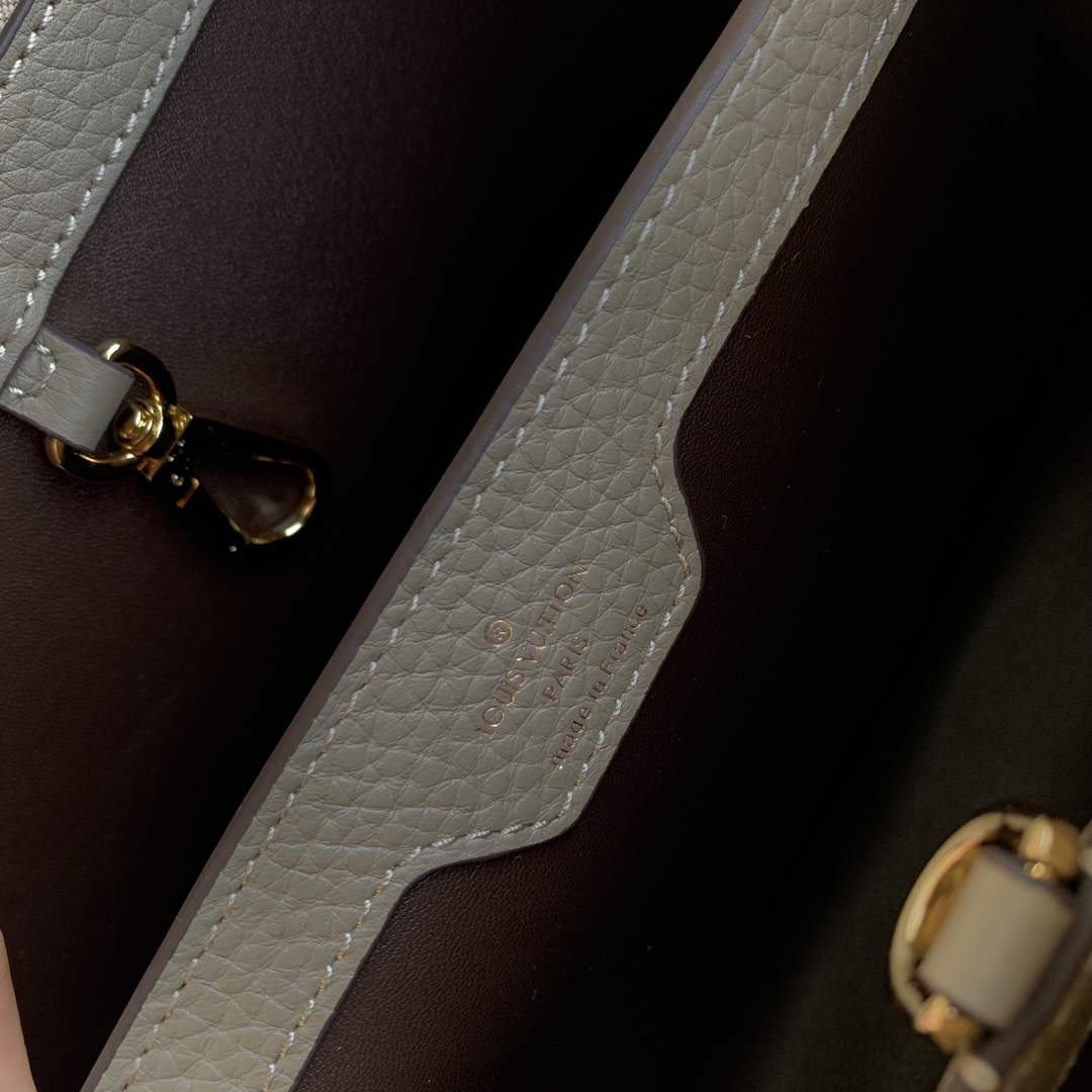 LV M24567 Louis Vuitton Capucines MM Handbag Galet